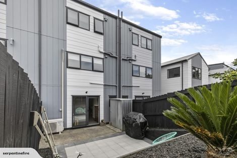 Photo of property in 26 Kevale Place, Manurewa, Auckland, 2102