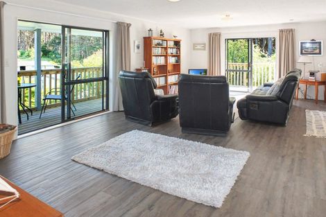 Photo of property in 25 Cousins Avenue East, Foxton Beach, Foxton, 4815