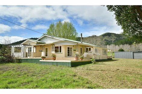 Photo of property in 2882 Kaipara Coast Highway, Glorit, Warkworth, 0984