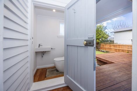 Photo of property in 12 Matai Street, Maeroa, Hamilton, 3200