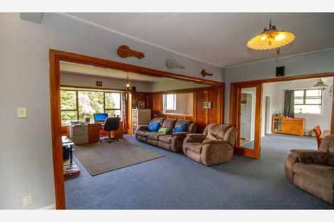 Photo of property in 34 Ameku Road, Raetihi, 4632