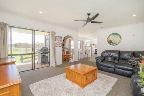 Photo of property in 142a Moewai Road, Whitianga, 3591