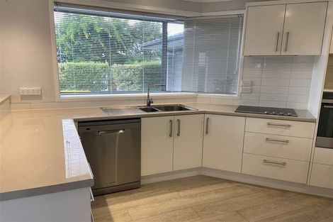 Photo of property in 2/61 Colombo Street, Cashmere, Christchurch, 8022