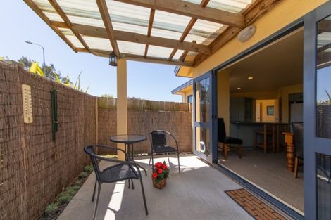 Photo of property in 1 Almond Grove, Feilding, 4702