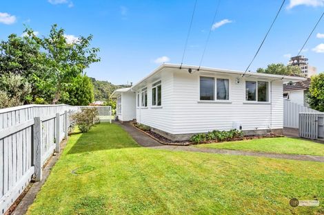 Photo of property in 183 Taita Drive, Avalon, Lower Hutt, 5011