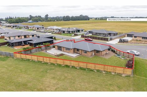 Photo of property in 14 Ruru Place, Oxford, 7430