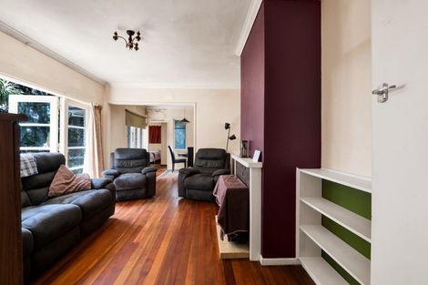 Photo of property in 9 Havelock Place, Blagdon, New Plymouth, 4310