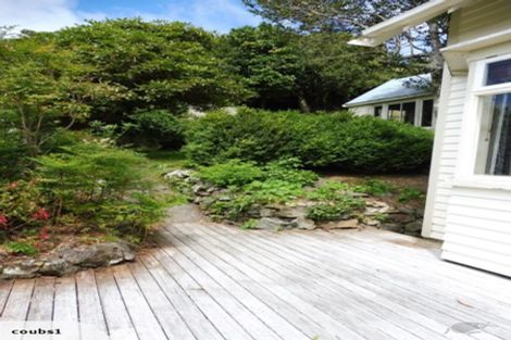 Photo of property in 39 Northland Road, Northland, Wellington, 6012