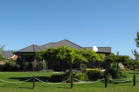 Photo of property in 16 Busby Place, Kaiapoi, 7630