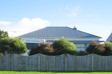 Photo of property in 13 Te Kupe Road, Paraparaumu Beach, Paraparaumu, 5032