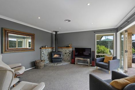 Photo of property in 152 Horndon Street, Darfield, 7510