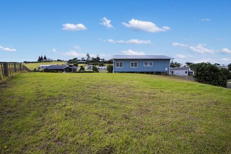 Photo of property in 6 Tua Tua Place, Baylys Beach, Dargaville, 0377