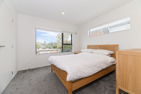 Photo of property in 4/35 Hogans Road, Glenfield, Auckland, 0629