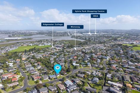 Photo of property in 4 Riverhills Avenue, Pakuranga Heights, Auckland, 2010