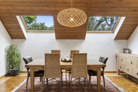 Photo of property in 132 Churchill Road, Rothesay Bay, Auckland, 0630