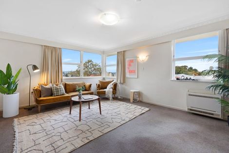 Photo of property in 19 Regent Street, Brookfield, Tauranga, 3110