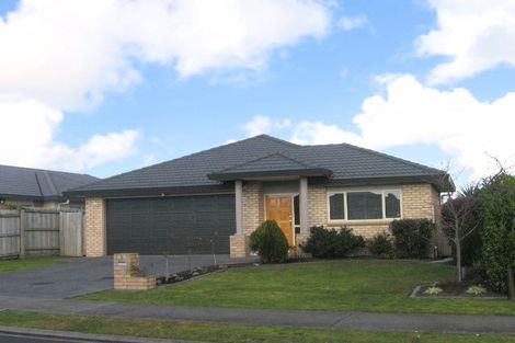 Photo of property in 2 Boderg Way, East Tamaki, Auckland, 2016