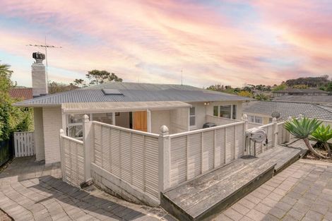 Photo of property in 5 William Souter Street, Forrest Hill, Auckland, 0620