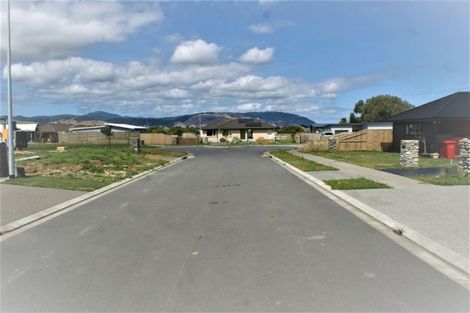 Photo of property in 4 Pohatu Lane, Otaki, 5512