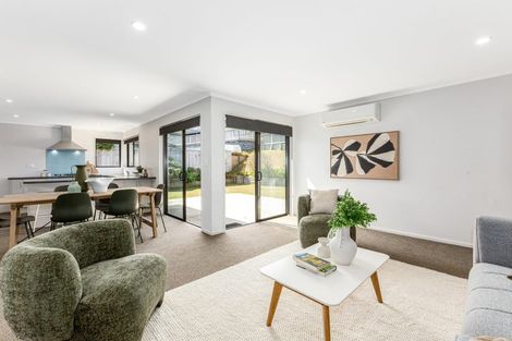 Photo of property in 5 Ihakara Arthur Lane, Aotea, Porirua, 5024