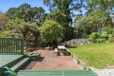 Photo of property in 2/8 Glenvale Place, Totara Vale, Auckland, 0629