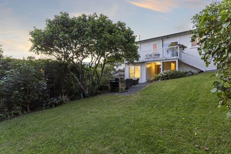 Photo of property in 8 Westmere Crescent, Westmere, Auckland, 1022