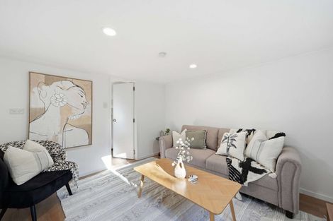 Photo of property in 1/4 Firth Road, Torbay, Auckland, 0630