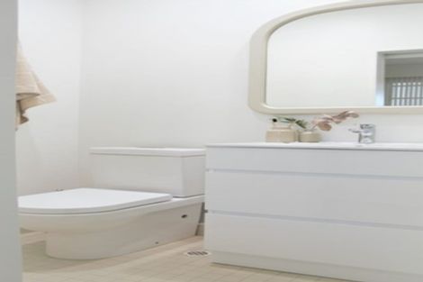 Photo of property in Regency Apartments, 4c/49 Manners Street, Te Aro, Wellington, 6011