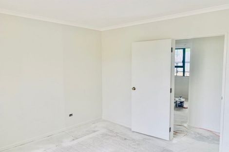 Photo of property in 32 Tomkins Street, Green Island, Dunedin, 9018
