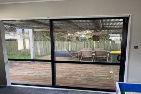 Photo of property in 1/4 Avalon Place, Glenfield, Auckland, 0629