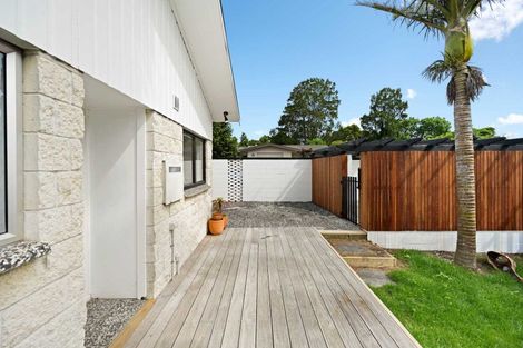 Photo of property in 14 Totara Drive, St Andrews, Hamilton, 3200