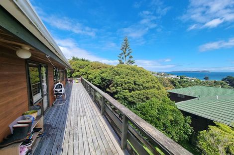 Photo of property in 10 Mervyn Place, Plimmerton, Porirua, 5026