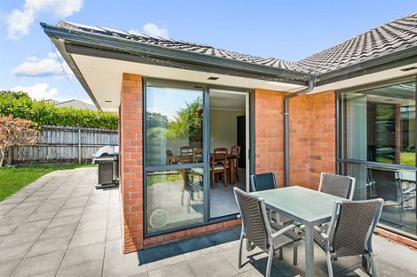 Photo of property in 70 South Kensington Way, Henderson, Auckland, 0612