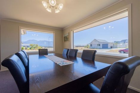 Photo of property in 16 Cunaris Way, Te Anau, 9600