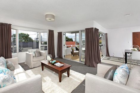 Photo of property in 2/16 Jutland Road, Hauraki, Auckland, 0622