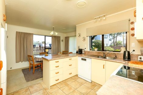 Photo of property in 7 Alpine Grove, Upper Vogeltown, New Plymouth, 4310