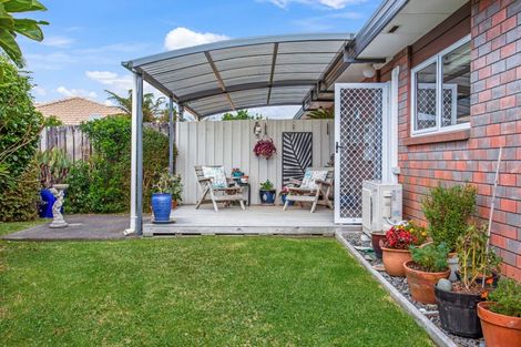 Photo of property in 96b Lakeside Drive, Orewa, 0931