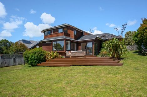 Photo of property in 14 Aintree Grove, Churton Park, Wellington, 6037