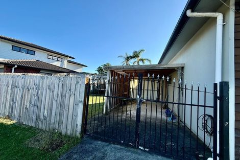 Photo of property in 52 Aspiring Avenue, Clover Park, Auckland, 2019