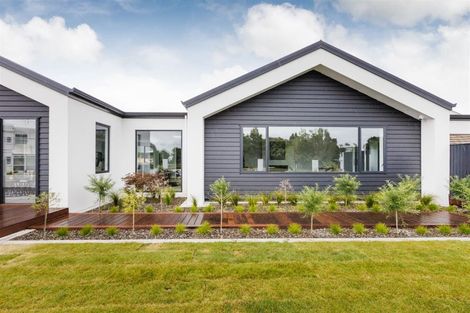 Photo of property in 92 Jickell Street, Hokowhitu, Palmerston North, 4410