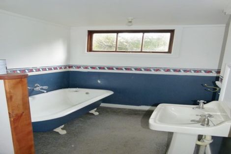 Photo of property in 70 Oxley Crescent, Broad Bay, Dunedin, 9014