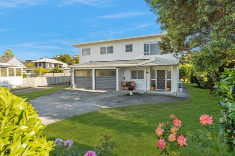 Photo of property in 138 Moana Anu Anu Avenue, Whangamata, 3620