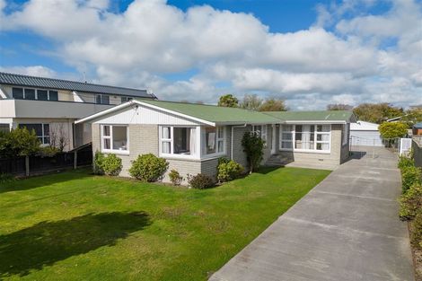 Photo of property in 391 Yaldhurst Road, Russley, Christchurch, 8042