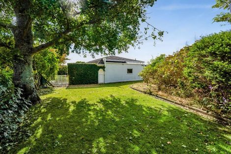 Photo of property in 10 Seddon Street, Westown, New Plymouth, 4310