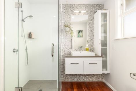 Photo of property in 95 Rosetta Road, Raumati South, Paraparaumu, 5032