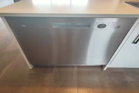 Photo of property in 35 Morihana Close, Glen Eden, 0602