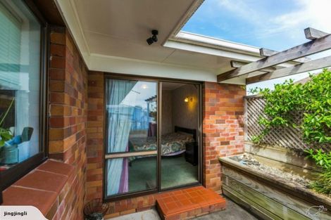 Photo of property in 95 Clovelly Road, Bucklands Beach, Auckland, 2012