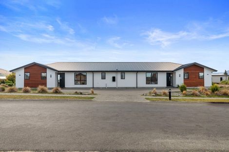 Photo of property in 1 Rodman Lane, Lake Tekapo, 7999