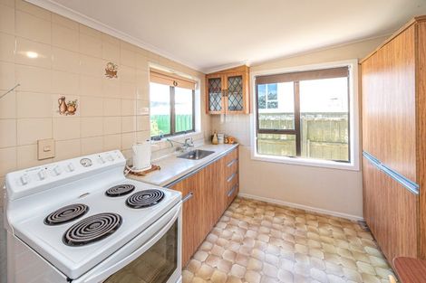 Photo of property in 21 Hood Street, Castlecliff, Whanganui, 4501