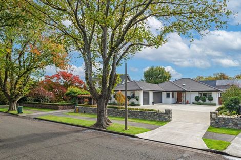 Photo of property in 33 Elmira Avenue, Hokowhitu, Palmerston North, 4410